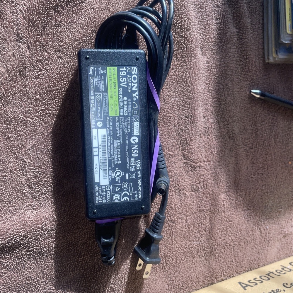 Genuine Sony Laptop Charger V85‎ AC Adapter 19.5v ~ VGP-AC19V37